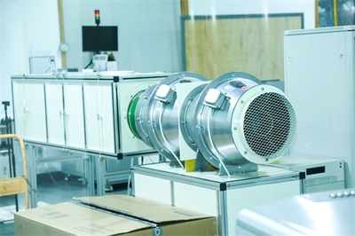 獨選廚電百億企業，采筑“超級工廠”廚電站考察團走進方太技術研究