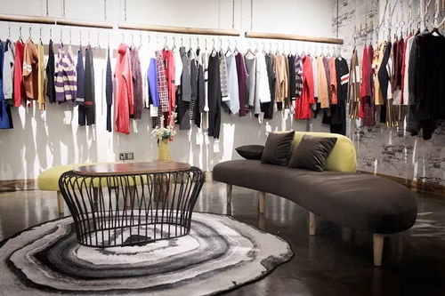 曝光松江這家超多網紅爆款美衣工廠店，潮流尖貨千余款，竟然全場1折起！