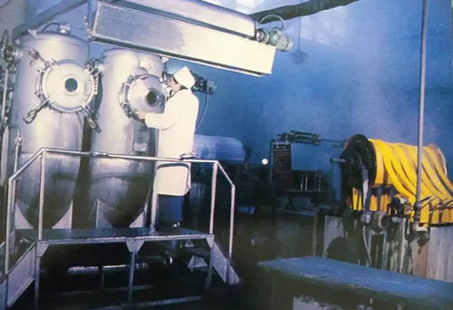 復(fù)古風(fēng)潮里的青春印記 上世紀(jì)八十年代撫順針織二廠運(yùn)動(dòng)裝回憶