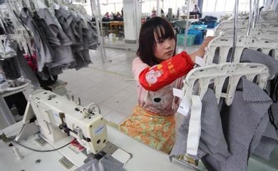 縫紉工成“香餑餑”，服裝廠老板如何破局招人留人困局？